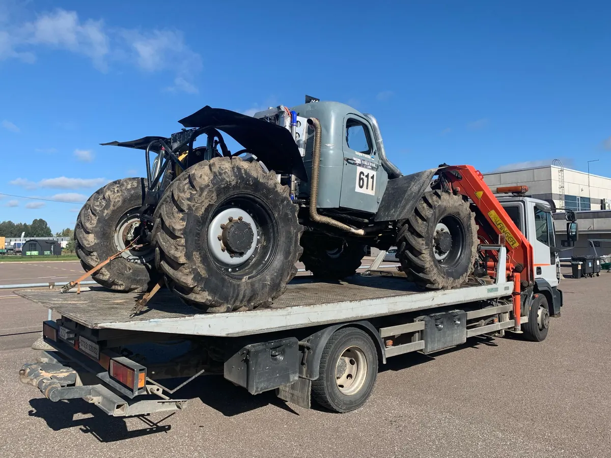 Monster truck #611 transport